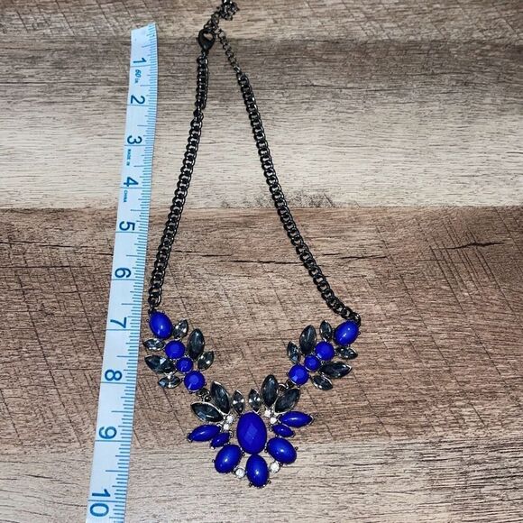 Womens Embellished Crystal Gemstone Clasp Chain Statement Necklace Blue Cobalt G - Picture 7 of 7